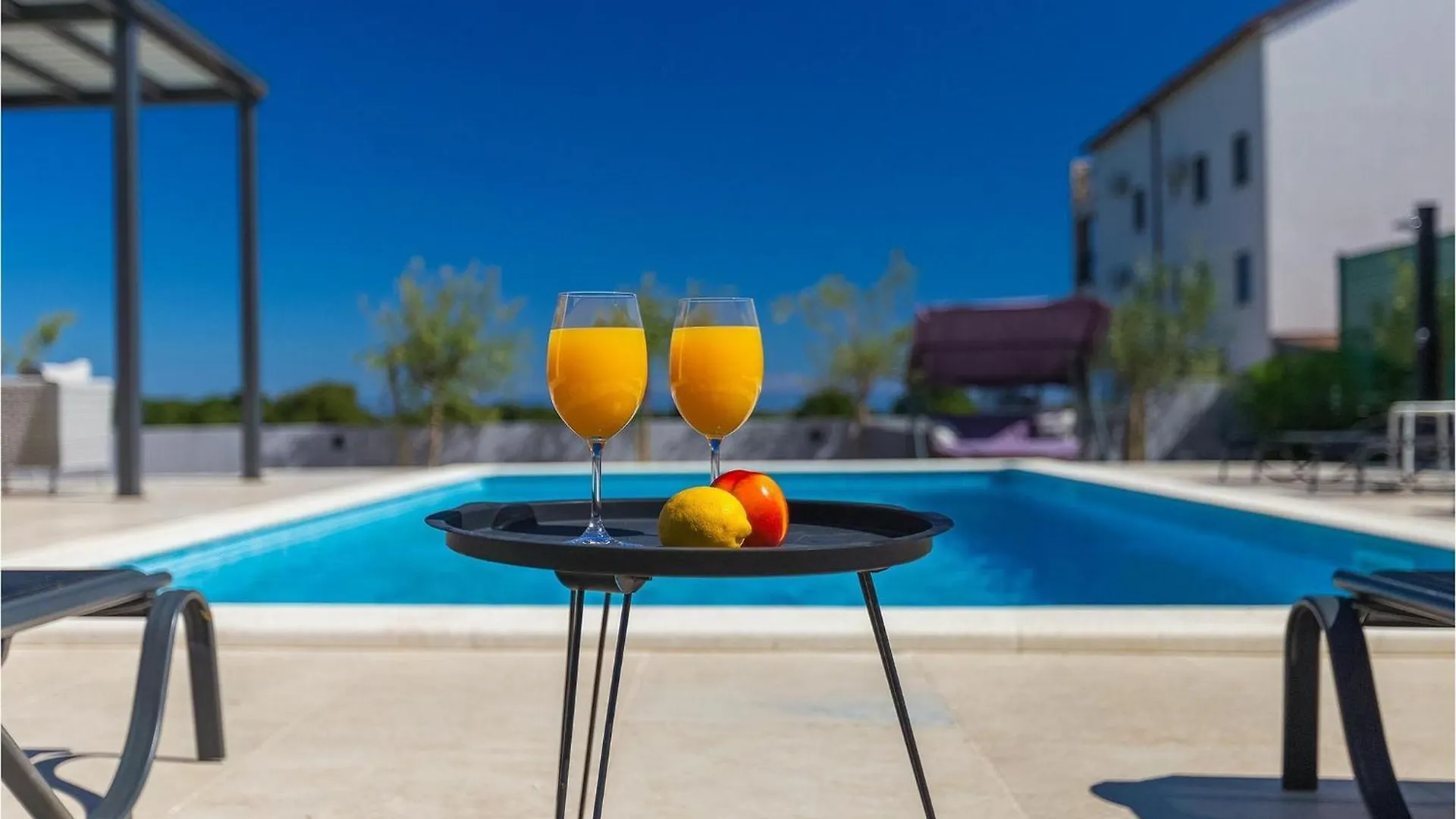 Villa Sunshine Tea Pula
